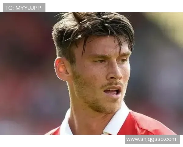 会说英文的足球明星们如何在国际舞台上展现个人魅力与职业生涯 会说英文的足球明星们如何在国际舞台上展现个人魅力与职业生涯