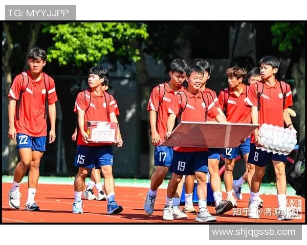 福建足球明星的璀璨星空与他们的辉煌成就盘点 福建足球明星的璀璨星空与他们的辉煌成就盘点