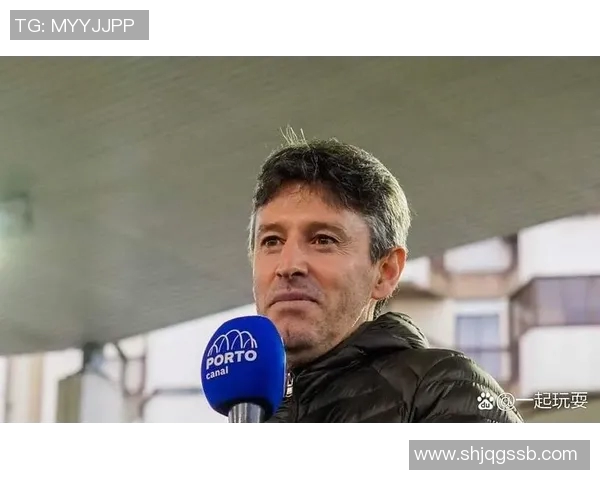 超级足球明星的精彩瞬间与背后故事全解析 超级足球明星的精彩瞬间与背后故事全解析