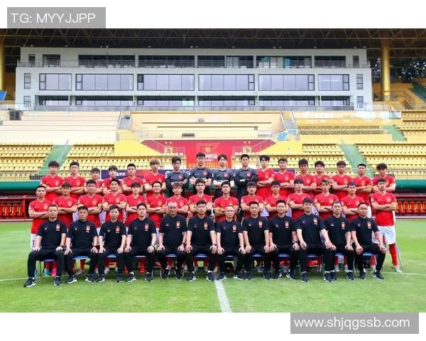 广州足球队防反战术解析与得失评估的深度剖析