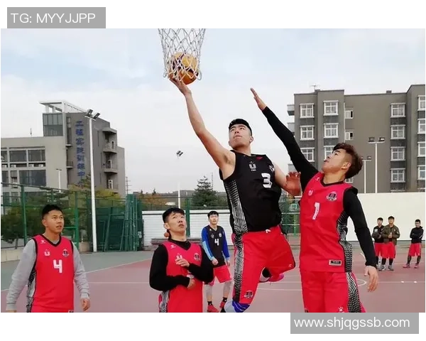 武汉篮球队与西安篮球队赛后分析力量对比与战术探讨